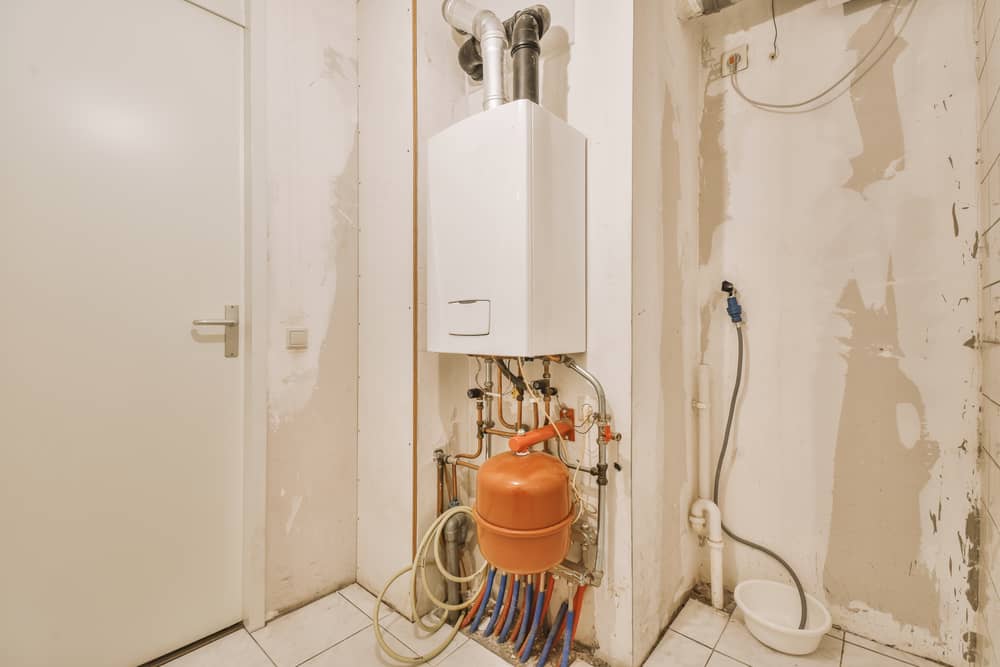 tankless water heater in appartment